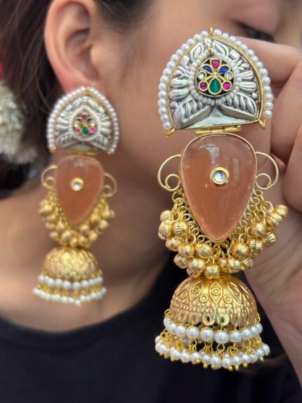 Elegant Contemporary Jewellery Piece 401